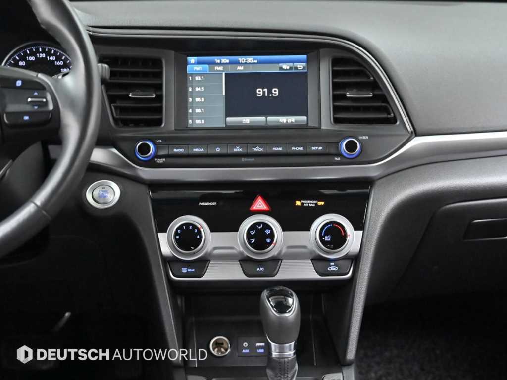 HYUNDAI Avante 2020 Blanco - Importación desde Corea - HF Imports Iquique - Foto 14