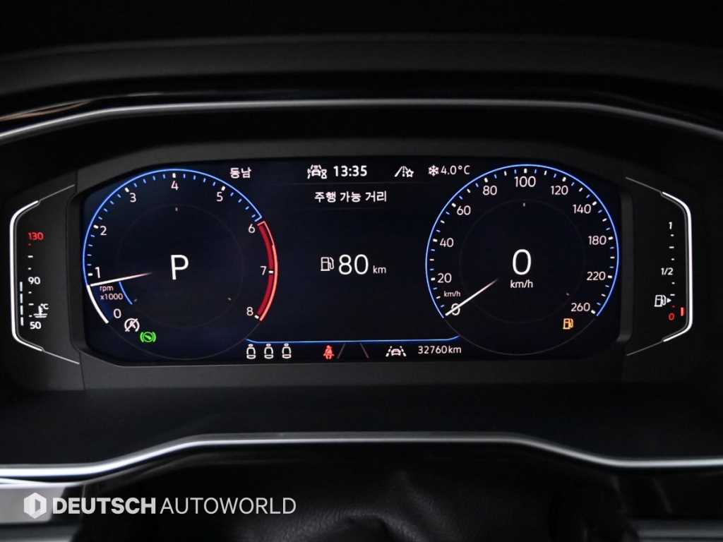 Volkswagen Jetta - Vista 8