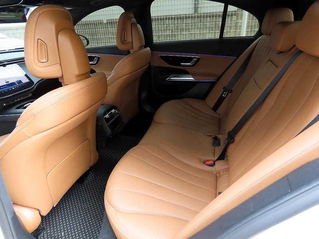 Mercedes Benz E class - Vista 6