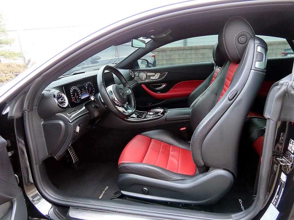 Mercedes Benz E class - Vista 5