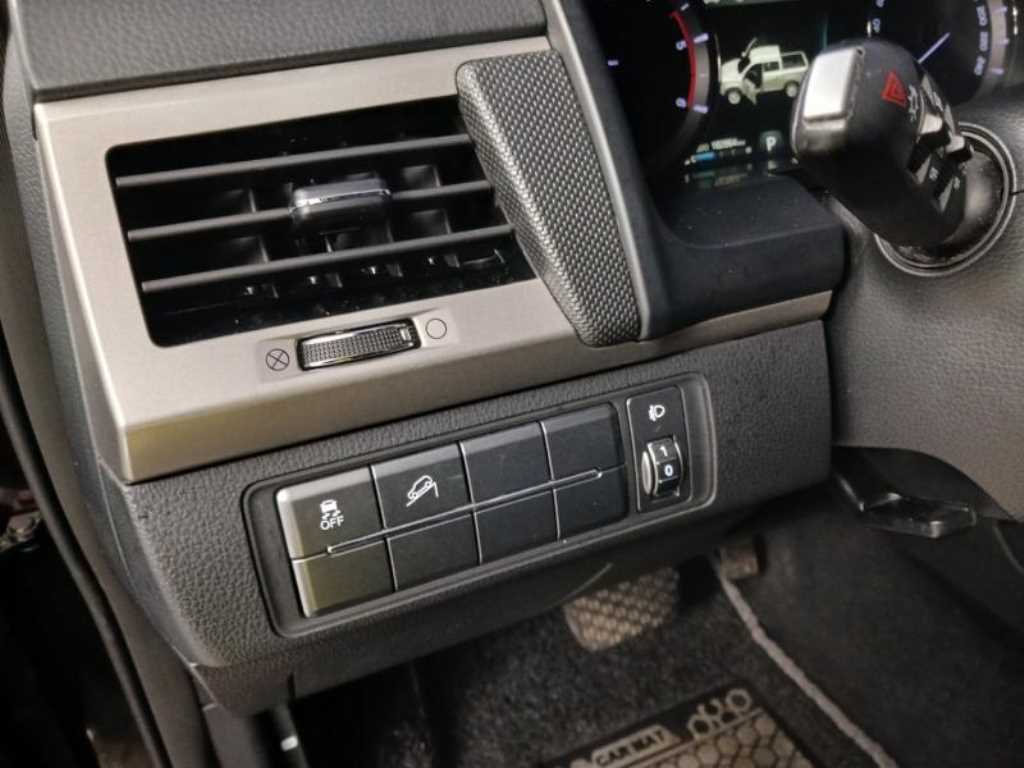 Ssangyong Rexton - Vista 12