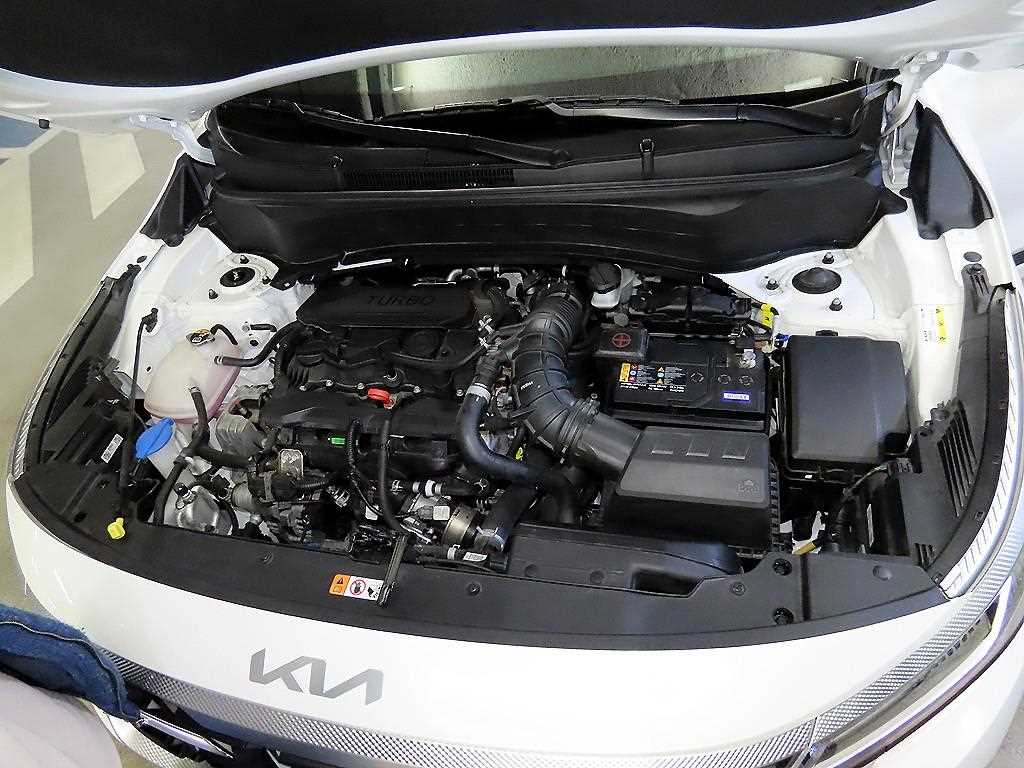 KIA Seltos 2025 Blanco - Importación desde Corea - HF Imports Iquique - Foto 18