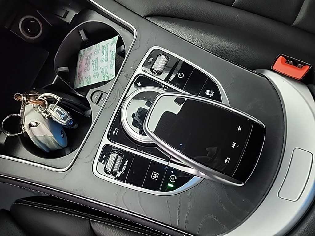 Mercedes Benz GLC Class 2019 Blanco - Importación desde Corea - HF Imports Iquique - Foto 18