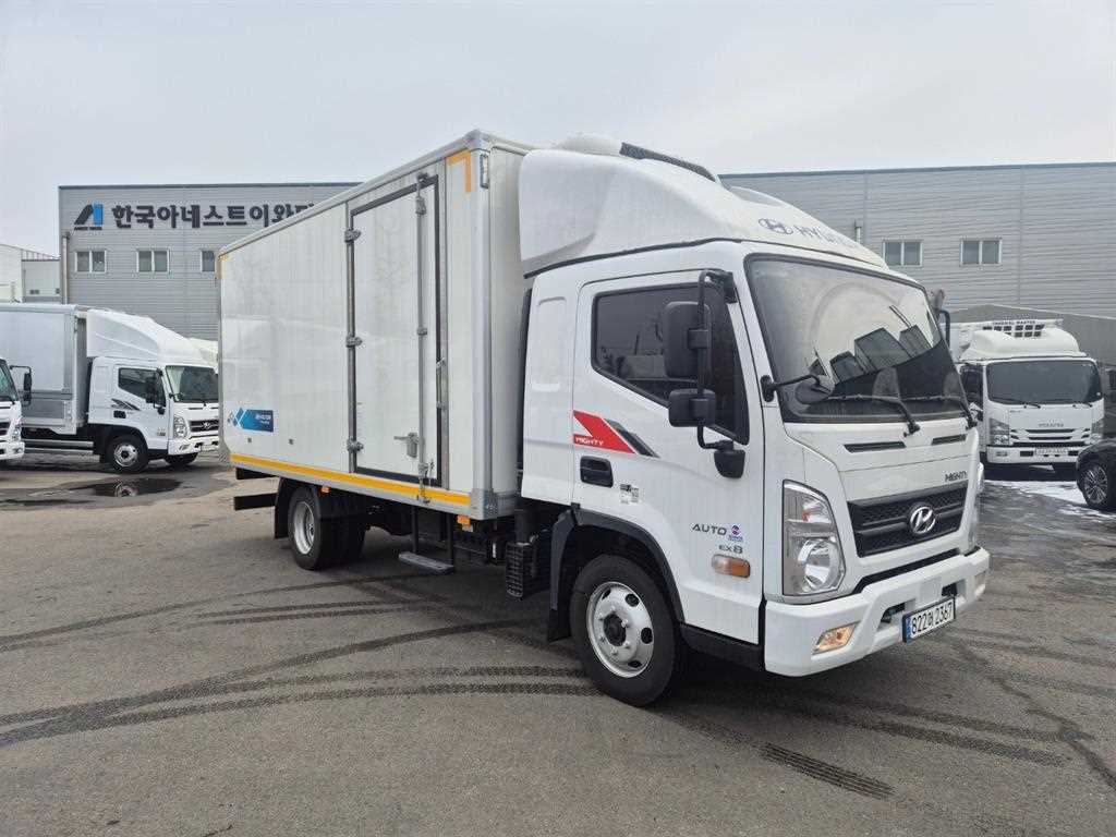 medium and large cargo truck 2024 Blanco - Importación desde Corea - HF Imports Iquique - Foto 1
