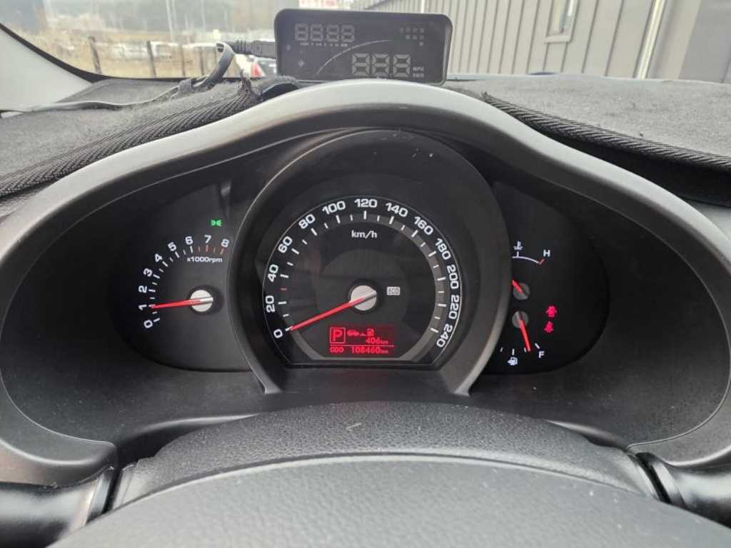 KIA Sportage 2011 Plateado - Importación desde Corea - HF Imports Iquique - Foto 13