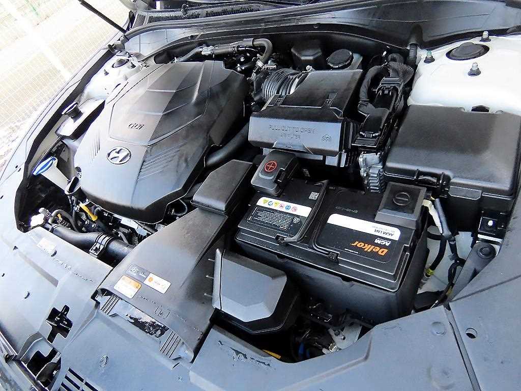 HYUNDAI Grandeur 2022 Blanco - Importación desde Corea - HF Imports Iquique - Foto 19