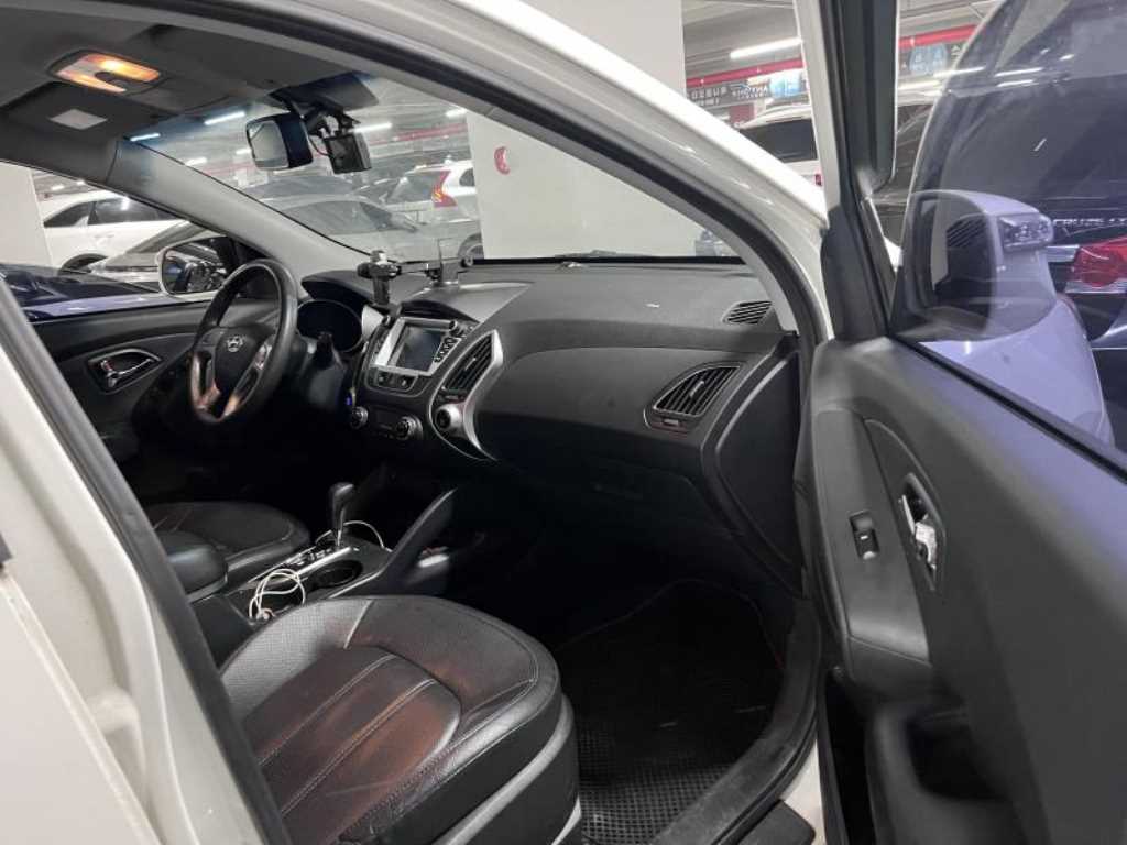 HYUNDAI Tucson - Vista 7