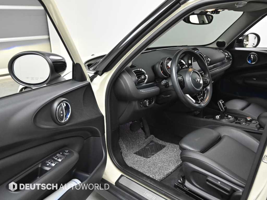 Mini Clubman - Vista 11