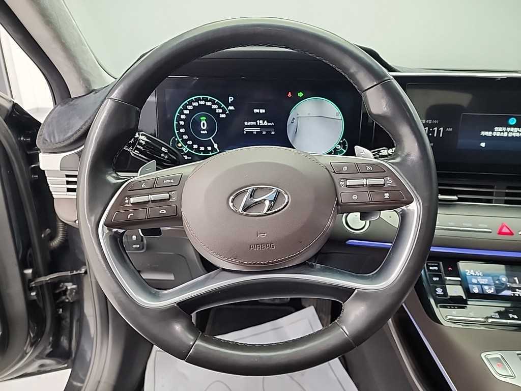 HYUNDAI Grandeur - Vista 9