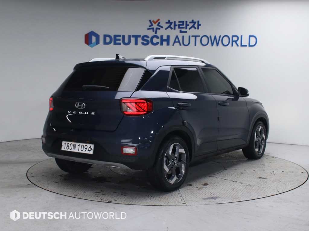 HYUNDAI Venue - Vista 2