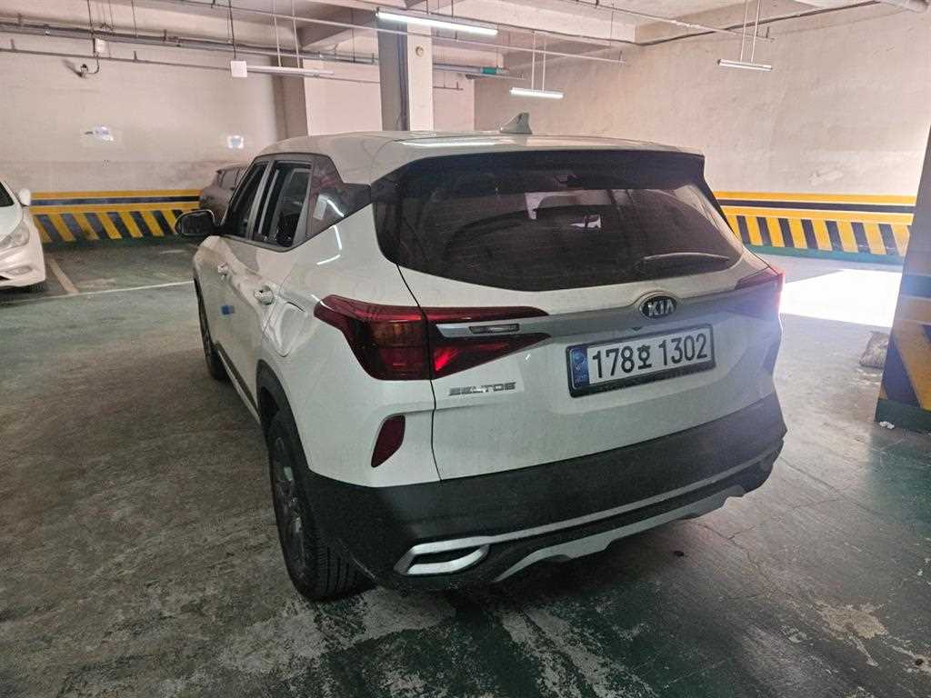 KIA Seltos - Vista 5