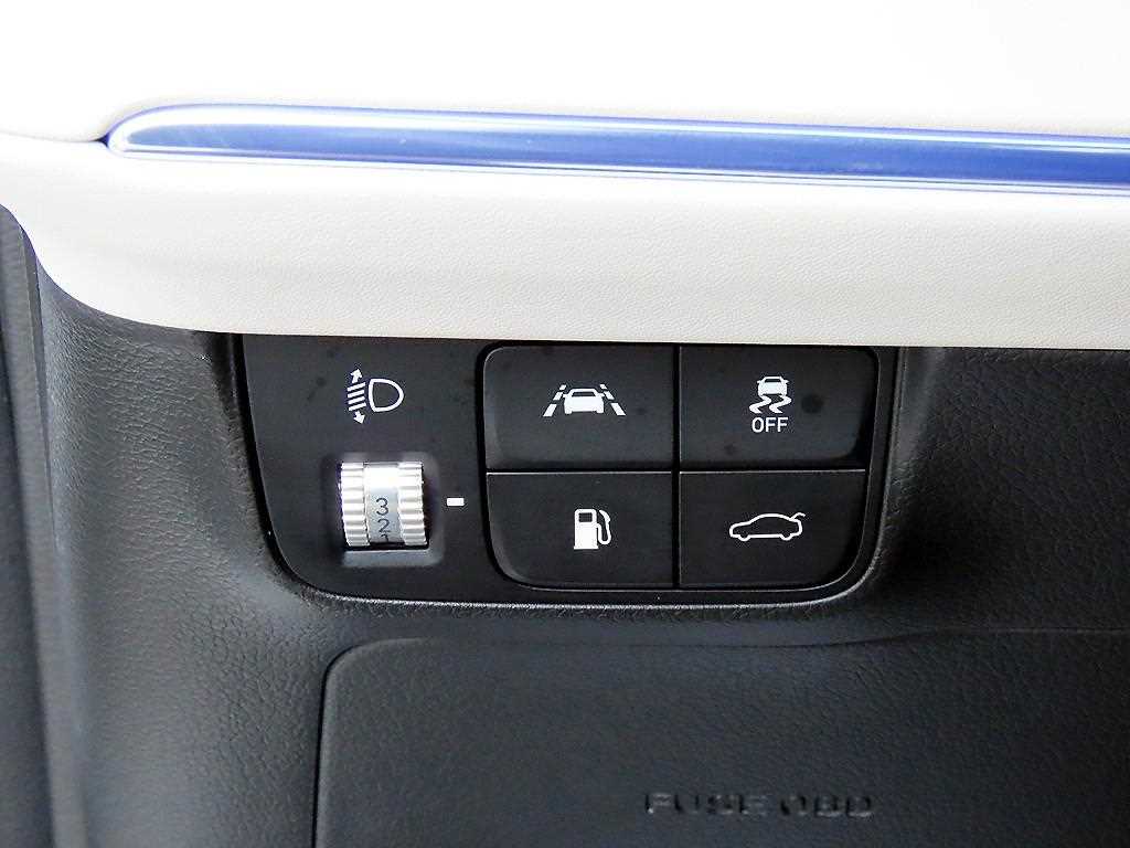 HYUNDAI Grandeur - Vista 12