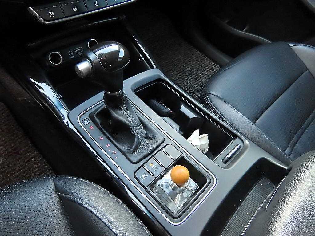 KIA Sorento - Vista 10