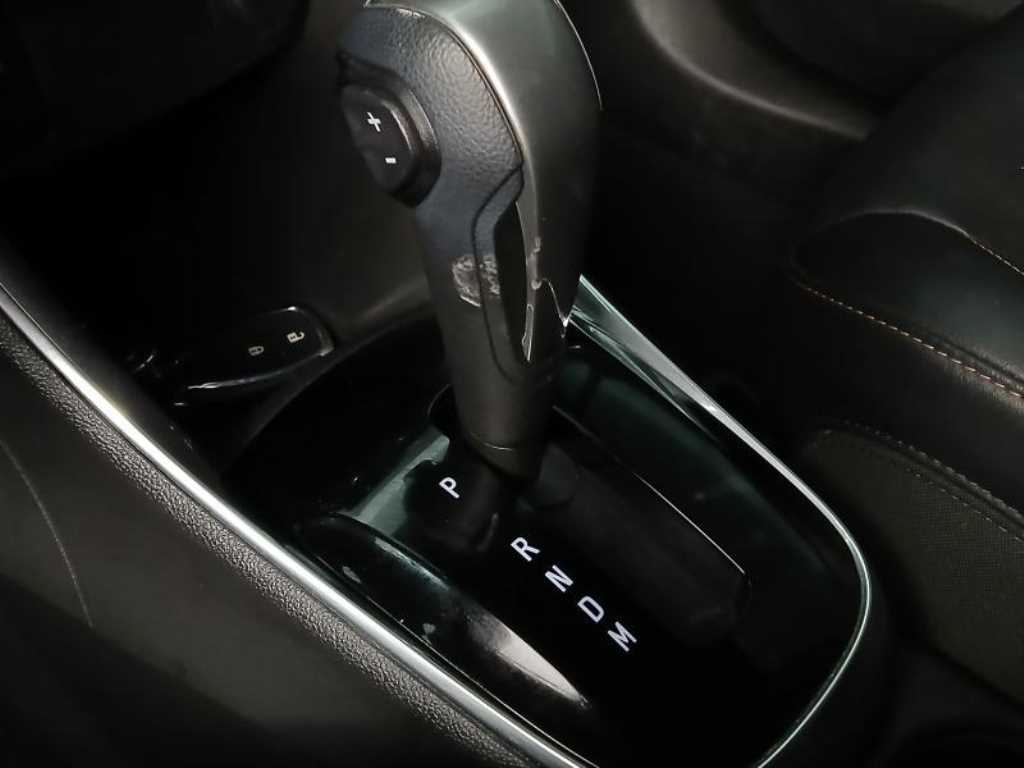 Chevrolet Trax - Vista 11