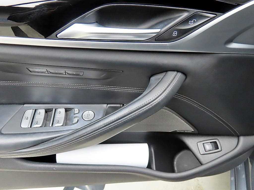 BMW 5 Series - Vista 11