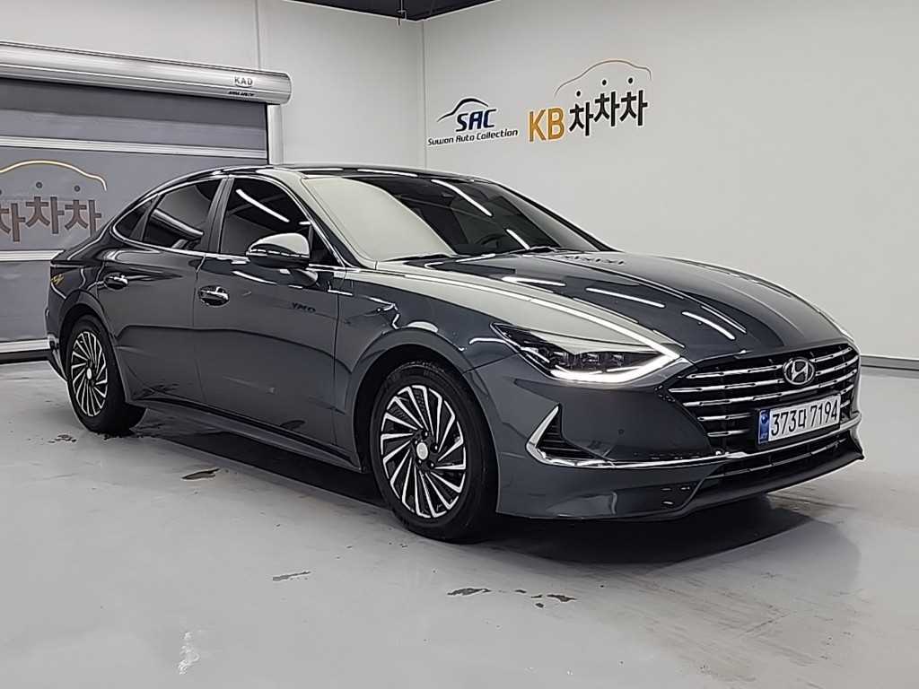 HYUNDAI Sonata - Vista 4