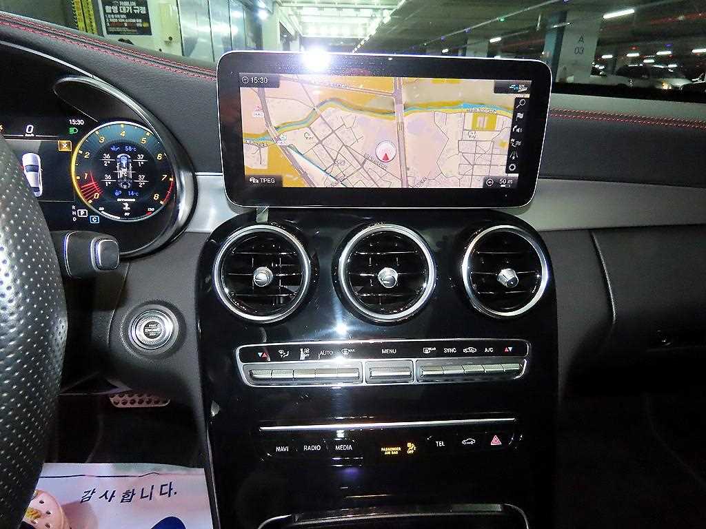 Mercedes Benz C Class - Vista 11