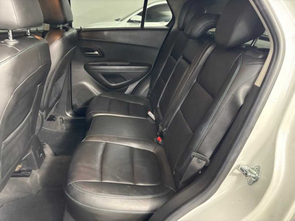 Chevrolet Trax - Vista 8