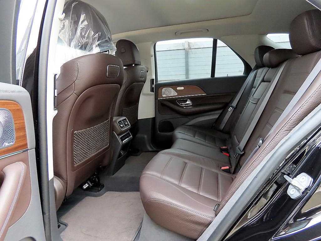 Mercedes Benz GLE Class - Vista 6