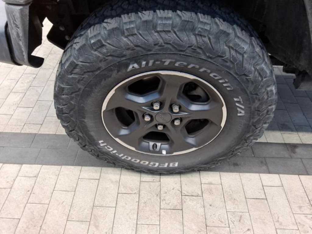 Jeep Gladiator - Vista 6