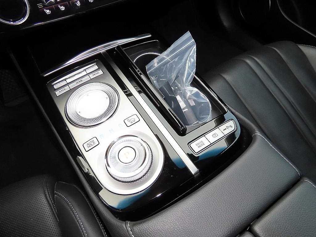 Genesis G80 - Vista 10