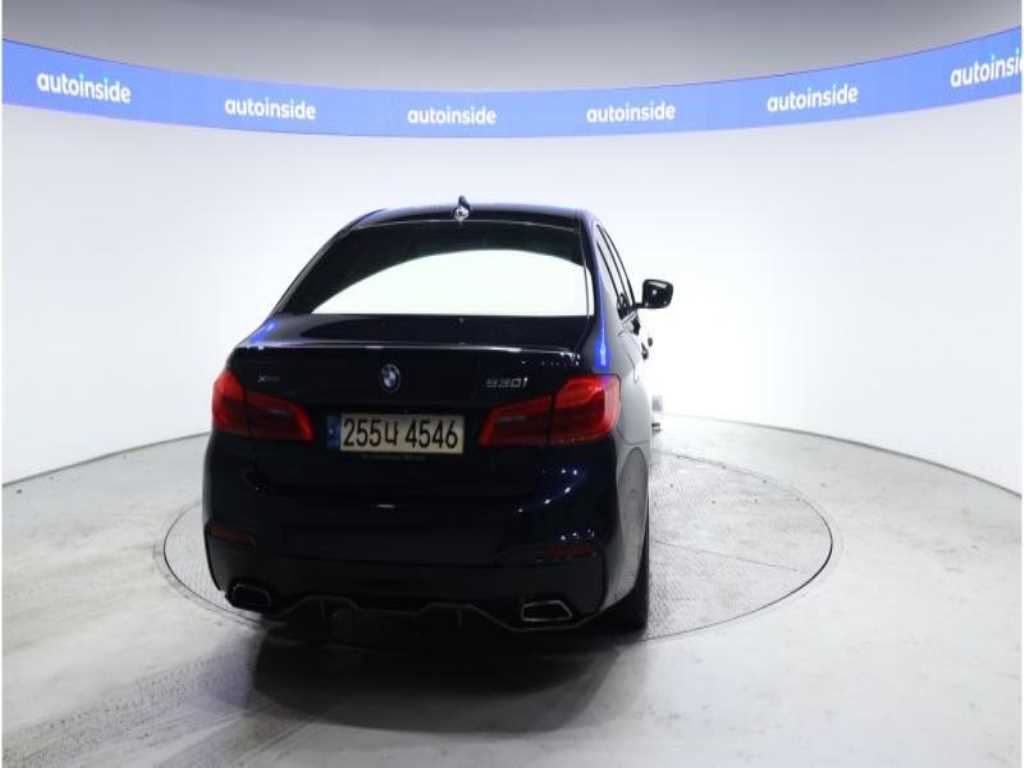 BMW 5 Series - Vista 4