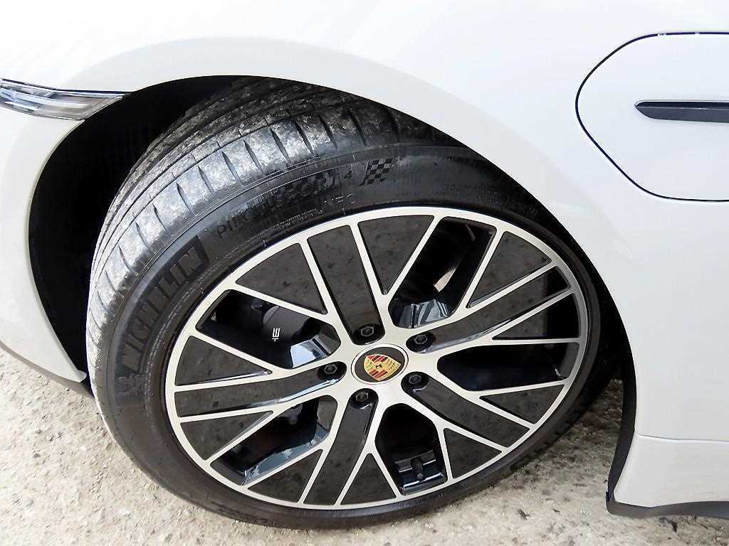 Porsche Taycan 2023 Amarillo - Importación desde Corea - HF Imports Iquique - Foto 20