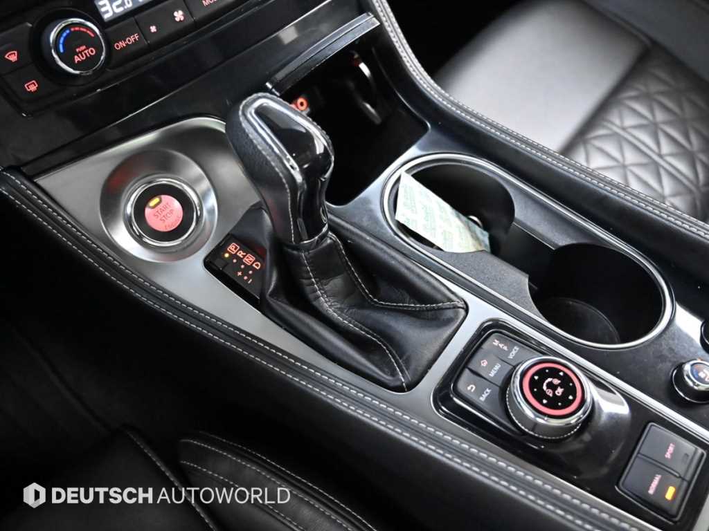 Nissan Maxima - Vista 9