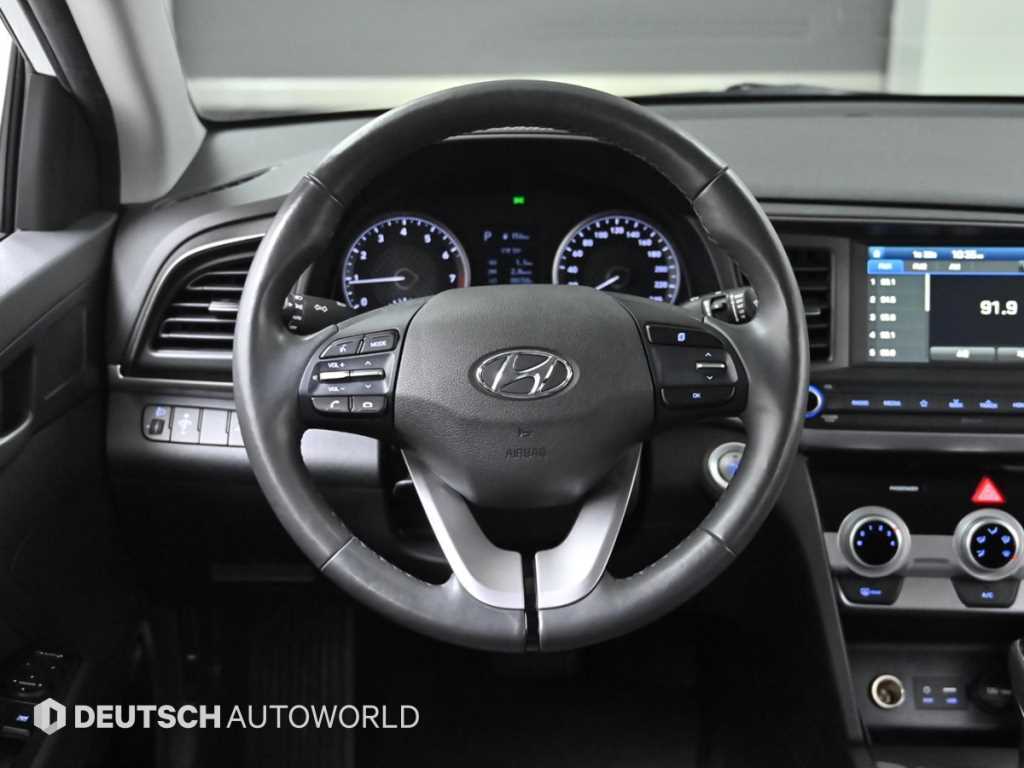 HYUNDAI Avante 2020 Blanco - Importación desde Corea - HF Imports Iquique - Foto 13