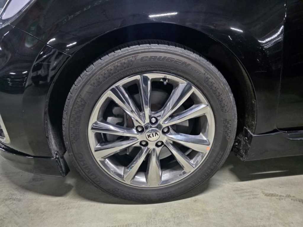 KIA Carnival - Vista 6