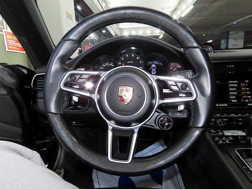 Porsche 911 - Vista 11