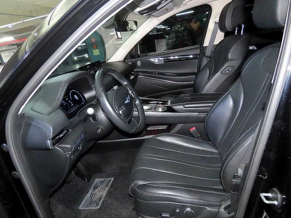 Genesis GV80 - Vista 6