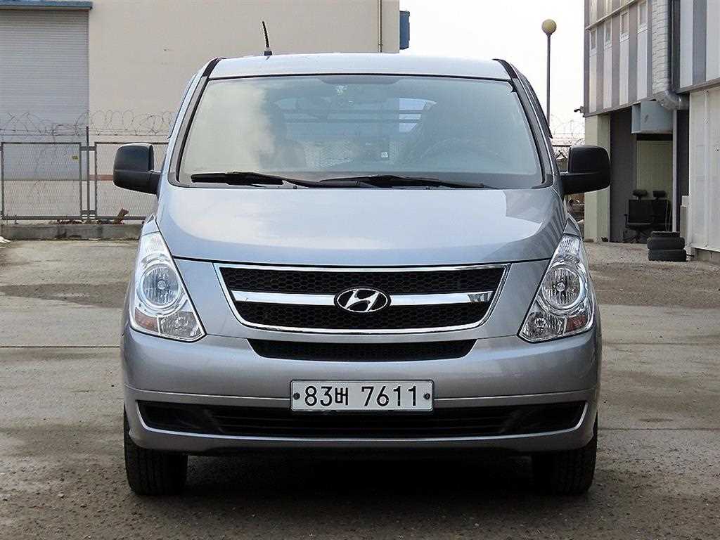 HYUNDAI Starex 2015 Plateado - Importación desde Corea - HF Imports Iquique - Foto 1