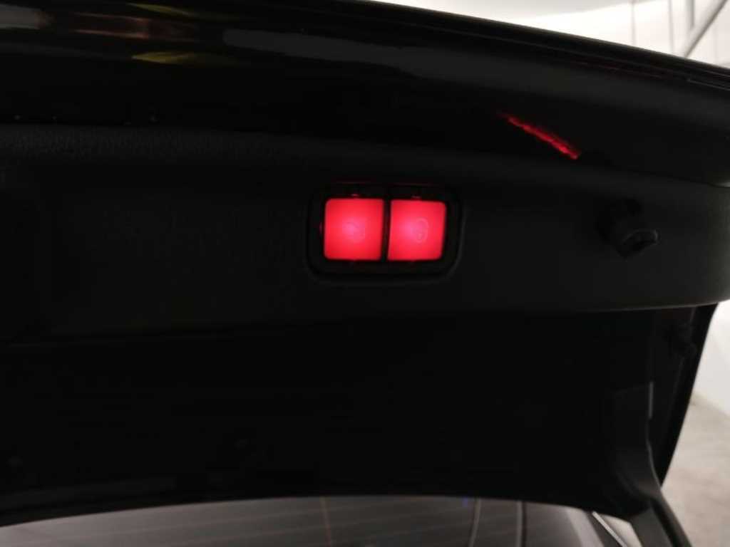 Mercedes Benz C Class 2022 Gris - Importación desde Corea - HF Imports Iquique - Foto 17