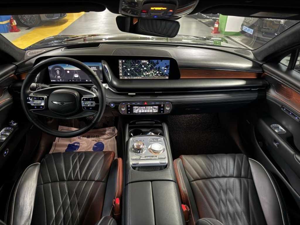 Genesis G90 - Vista 5