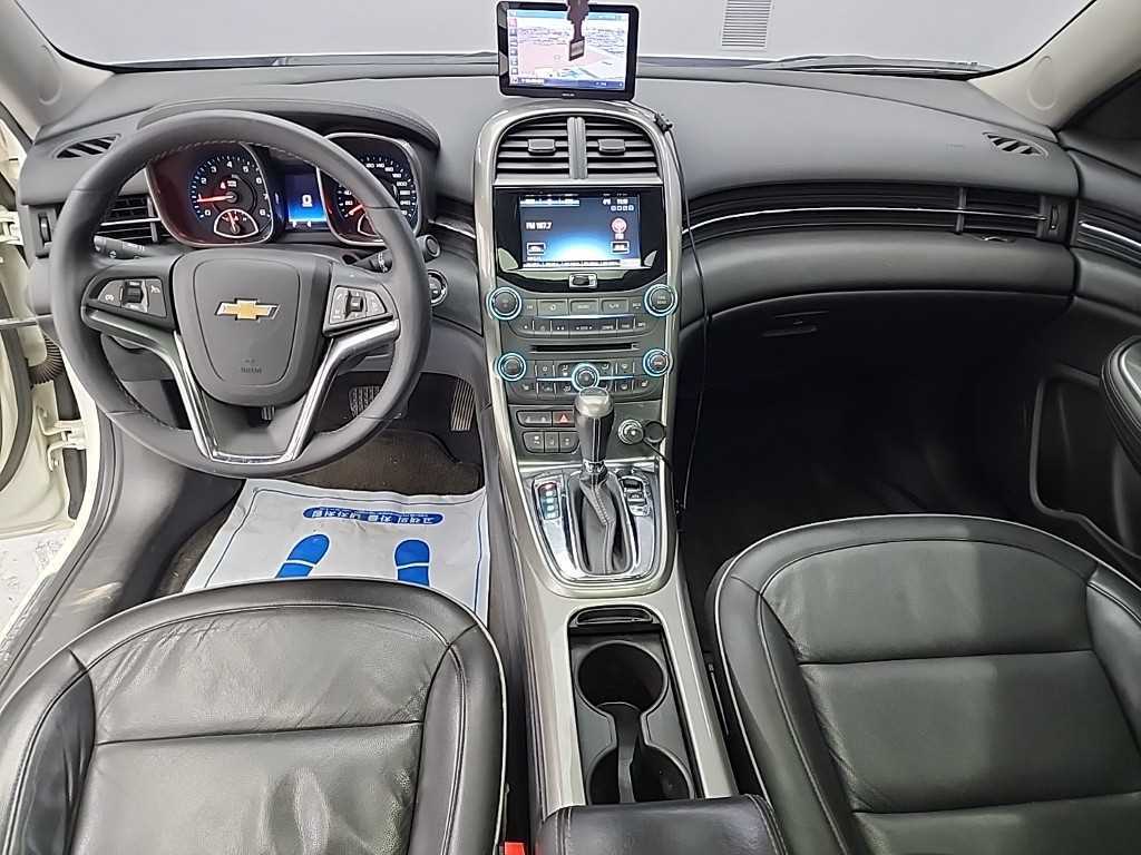 Chevrolet Malibu - Vista 7