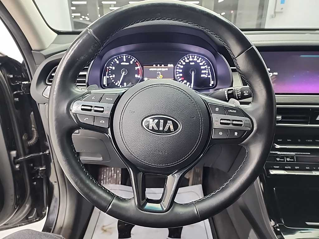 KIA K7 - Vista 9