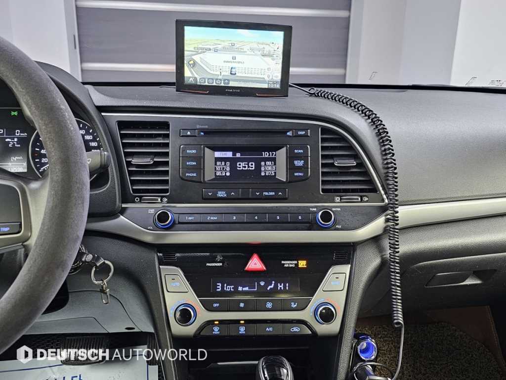 HYUNDAI Avante 2016 Blanco - Importación desde Corea - HF Imports Iquique - Foto 14