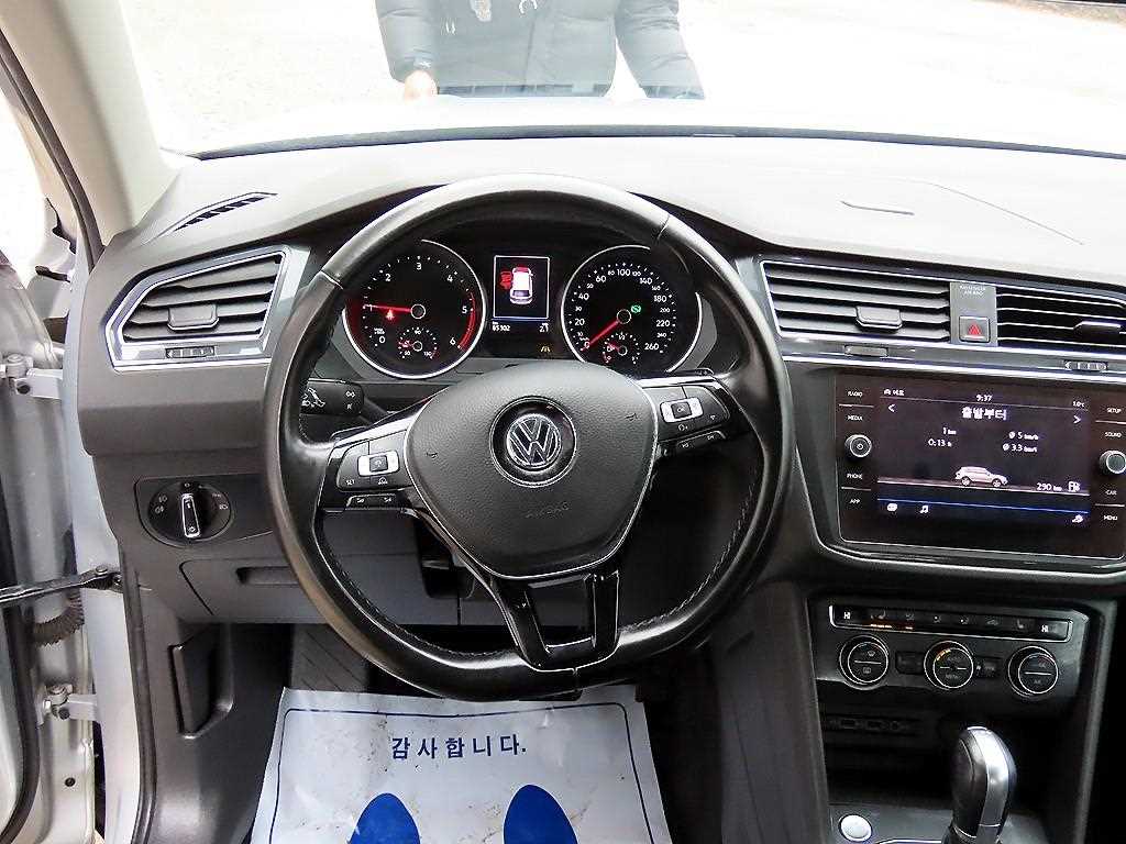 Volkswagen Tiguan - Vista 8