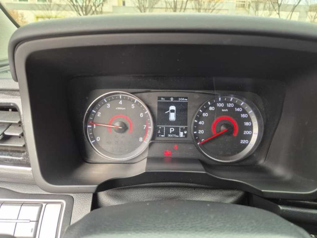 Ssangyong Tivoli - Vista 8