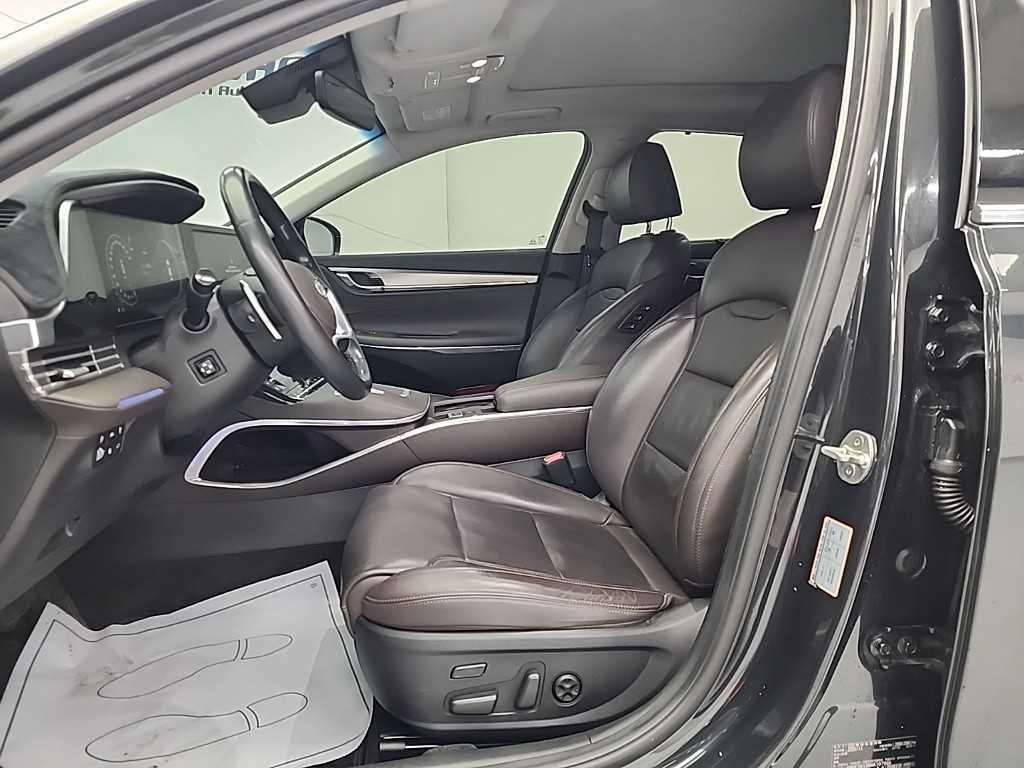 HYUNDAI Grandeur - Vista 11