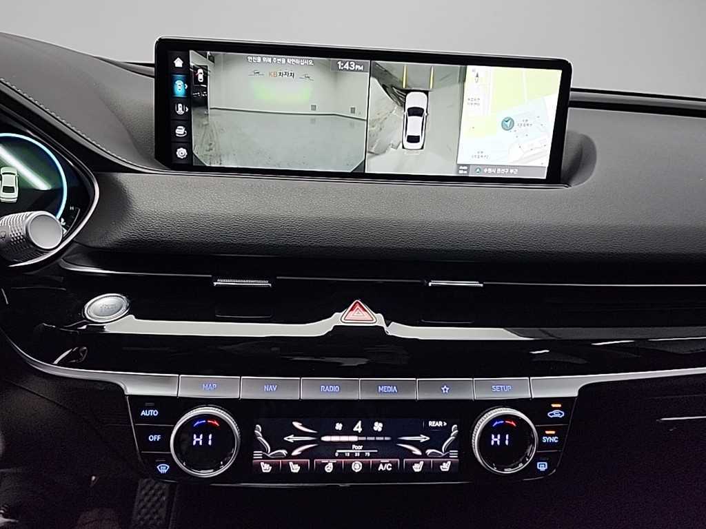 Genesis G80 - Vista 10