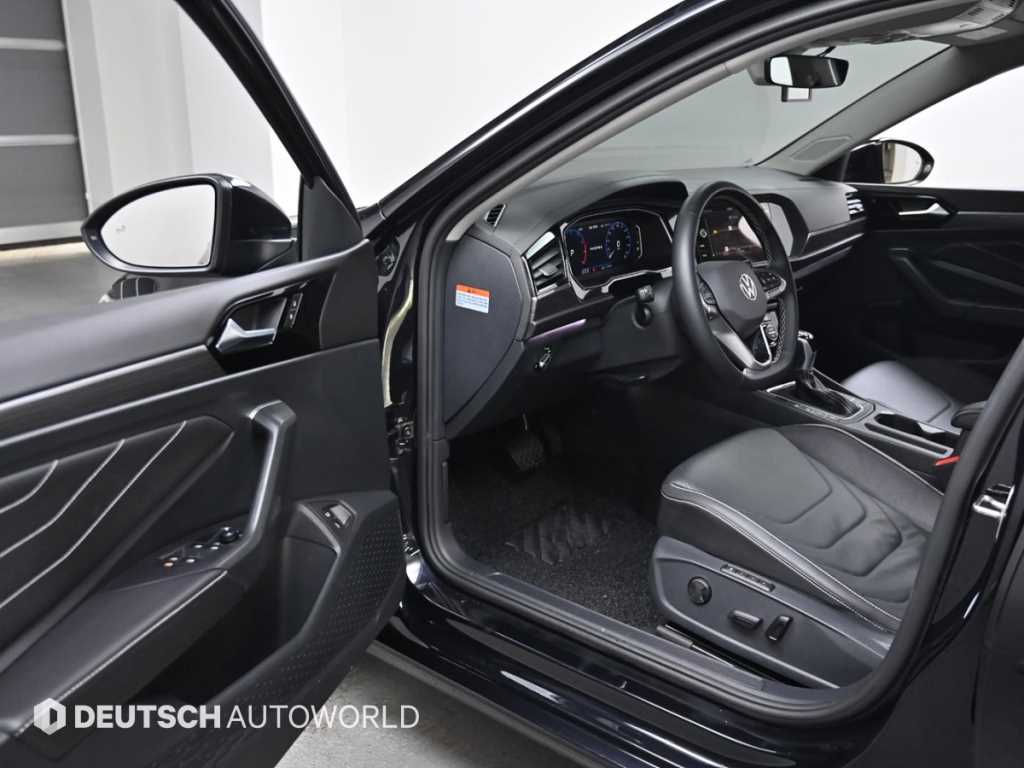 Volkswagen Jetta - Vista 11