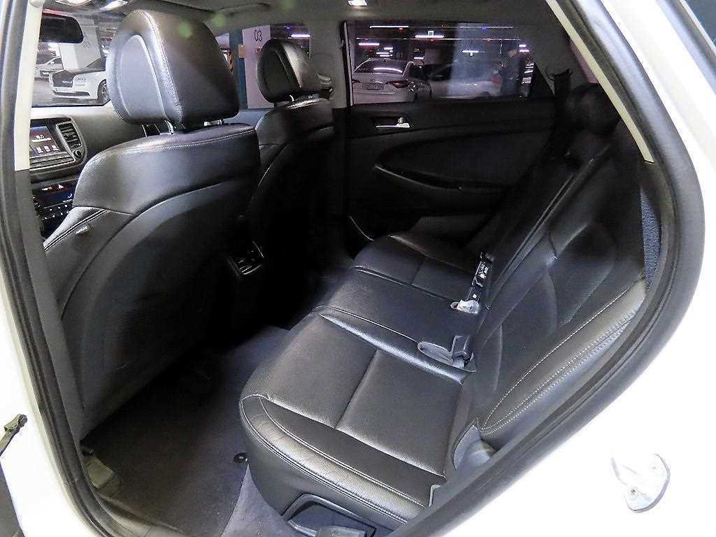 HYUNDAI Tucson - Vista 7