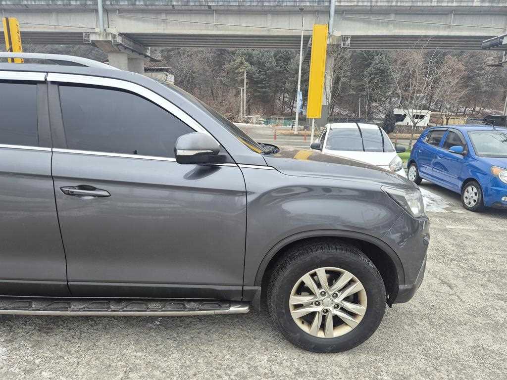 Ssangyong Rexton - Vista 5