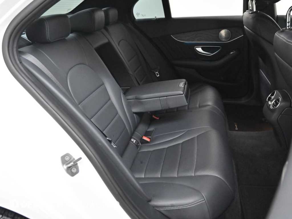 Mercedes Benz C Class - Vista 12