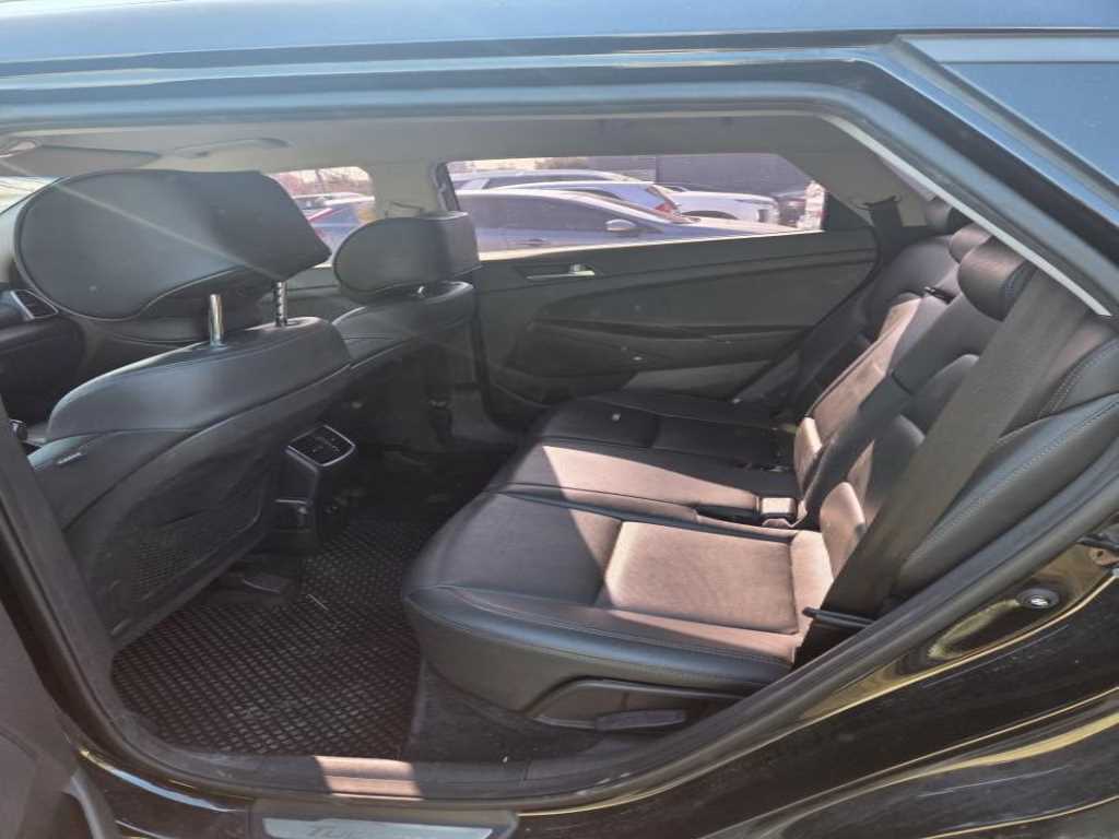 HYUNDAI Tucson - Vista 5