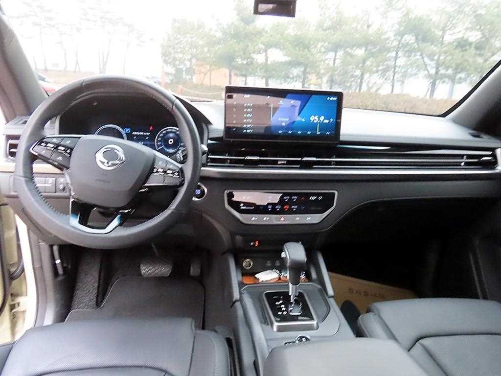 Ssangyong Rexton - Vista 7