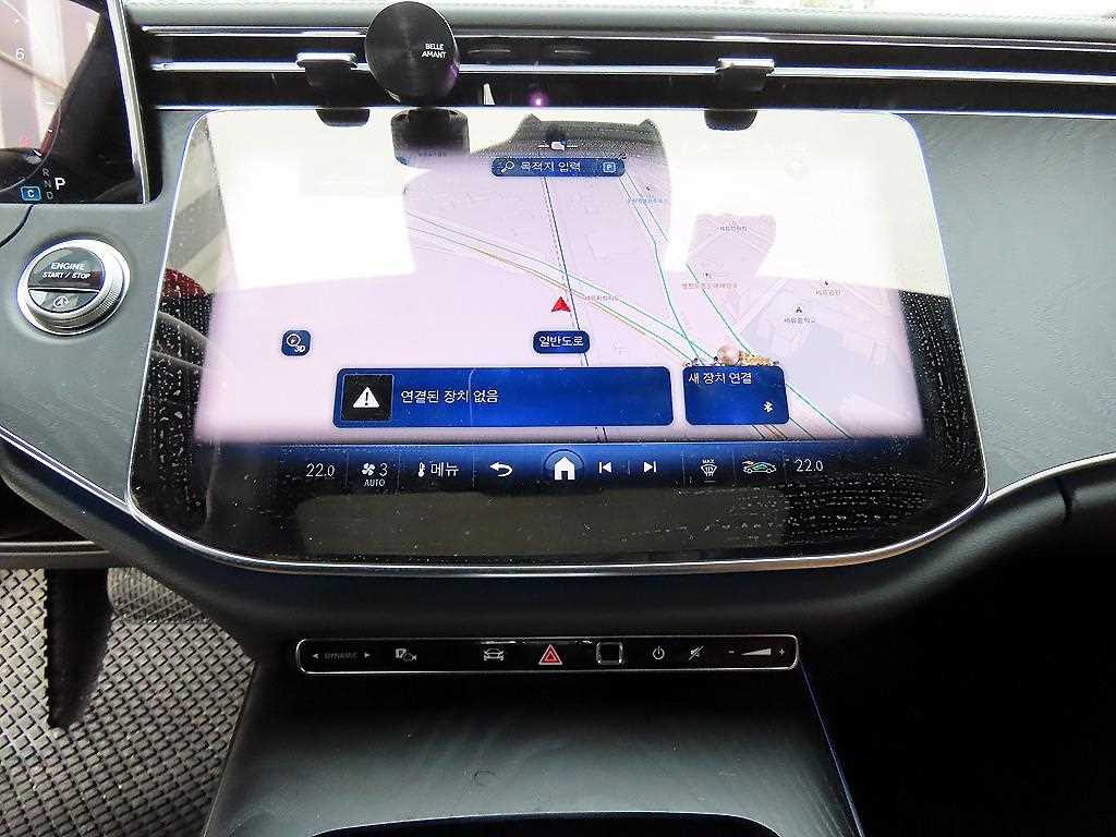 Mercedes Benz E class - Vista 12