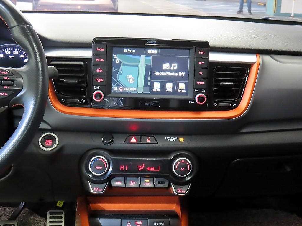 KIA Stonic - Vista 11